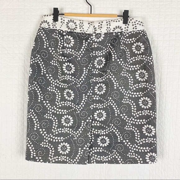 Banana Republic Circle Print Pencil Skirt Sz:  8P - Picture 2 of 6